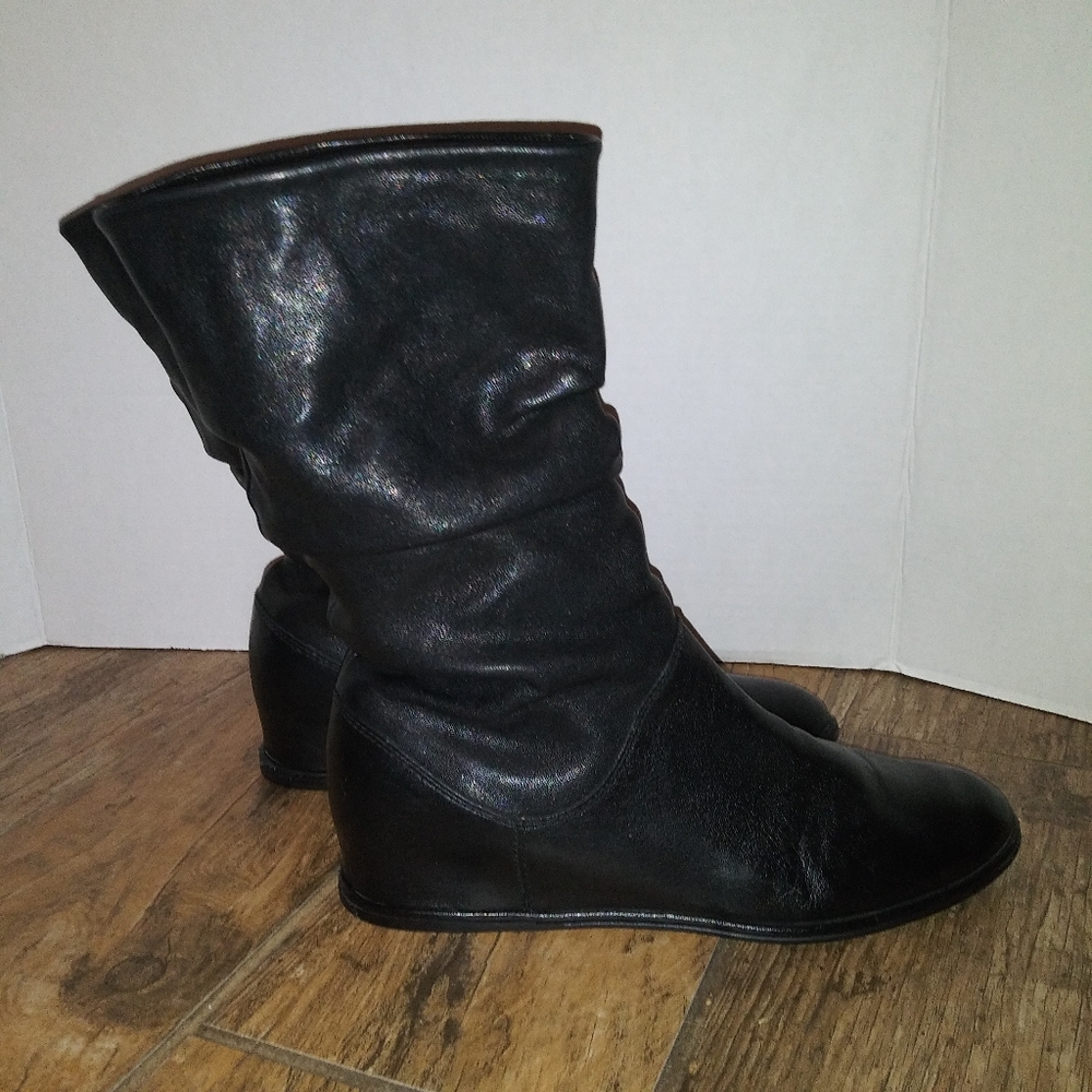 Stuart Weitzman Calf Wedge - Picture 5 of 7